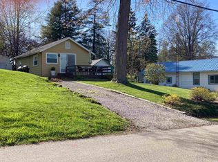 475 Lane 221 Hamilton Lk, Hamilton, IN 46742