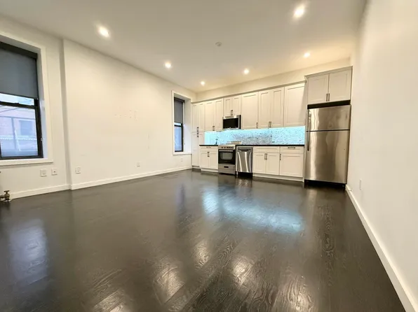 1428 Lexington Avenue image 2 of 16