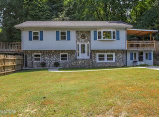 2215 Woods Smith Rd, Knoxville, TN 37921