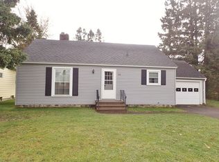 910 Harrison St, Wakefield, MI 49968