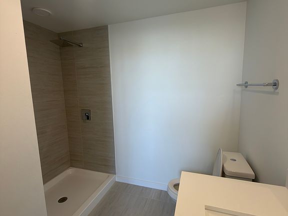 5th image of 5563 Millenia Park #323