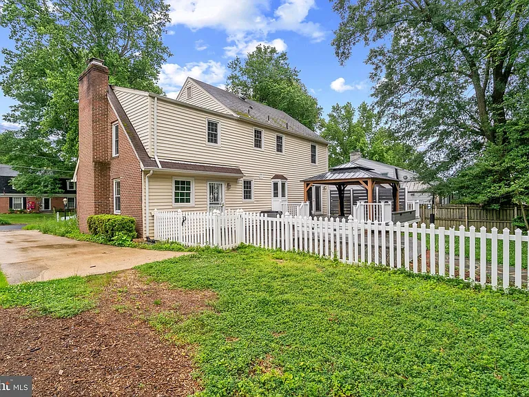 16632 S Westland Dr — Photo 37