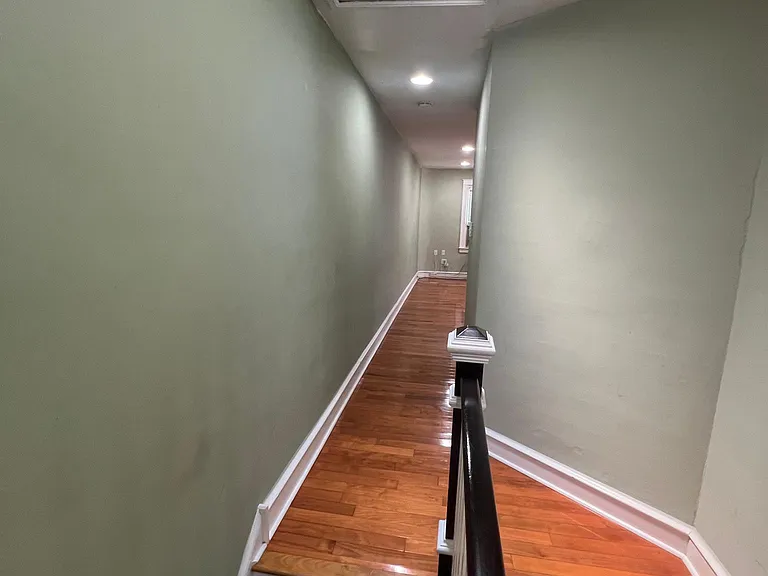 3204 Fanshawe St #2 — Photo 6