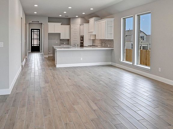 3rd image of 2651 Vistablue Lane