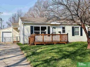 7514 Diane Ct, La Vista, NE 68128
