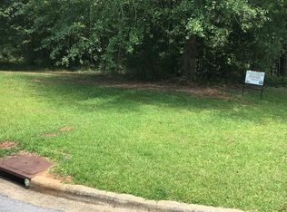301 Las Brisas Ln, Albany, GA 31721