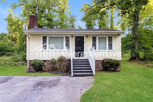 500 Brookdale Dr Photo 1