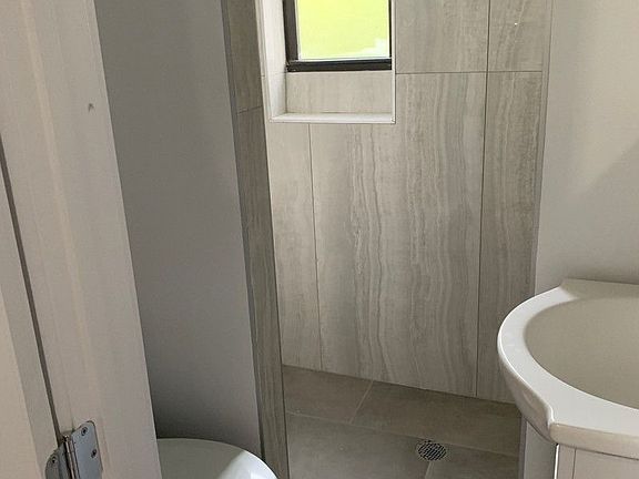 3rd image of 1020 President St #4I