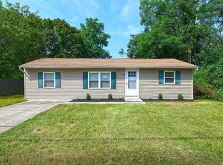 556 Scherger Ave, East Patchogue, NY 11772