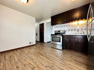 332 E Saint Joseph St, Green Bay, WI 54301