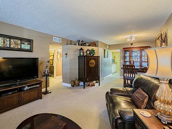 3rd image of 4715 Bay St NE APT 125
