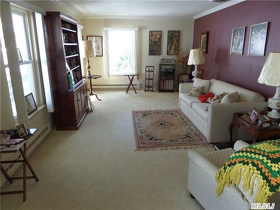 4th image of 10 Cobblestone Way