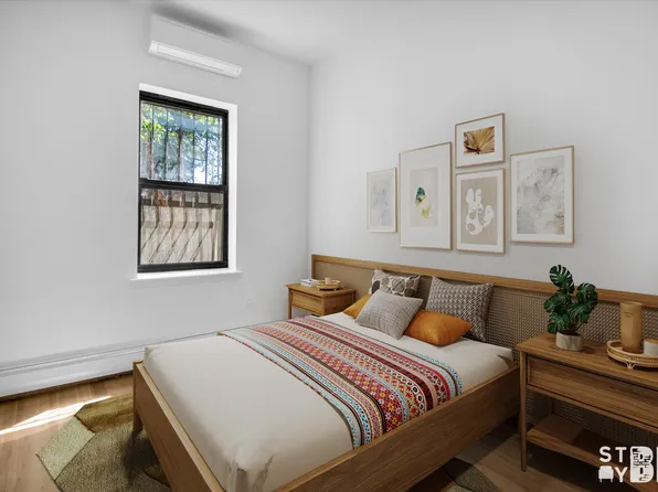 195 Richards Street image 4 of 10