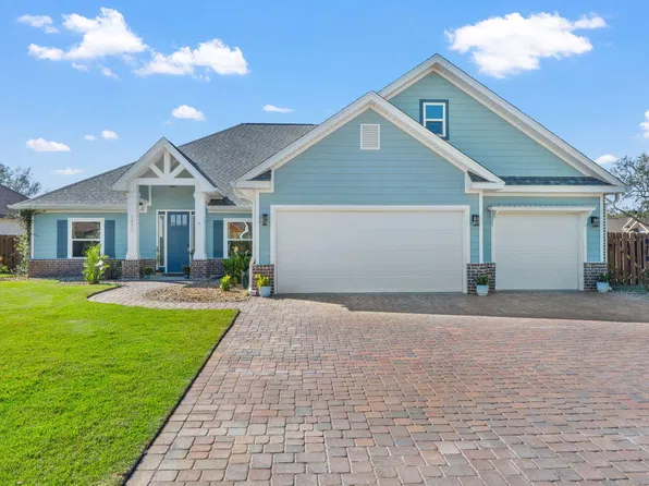 1493 E Shores Blvd, Gulf Breeze, FL 32563