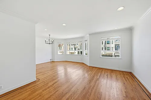 527 34th Ave #527 Photo 1