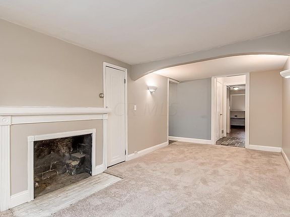3rd image of 297 Rosslyn Ave