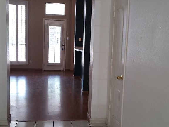 4th image of 5652 Rockport Ln