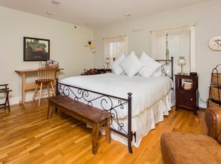 10 Holbrook St, Freeport, ME 04032