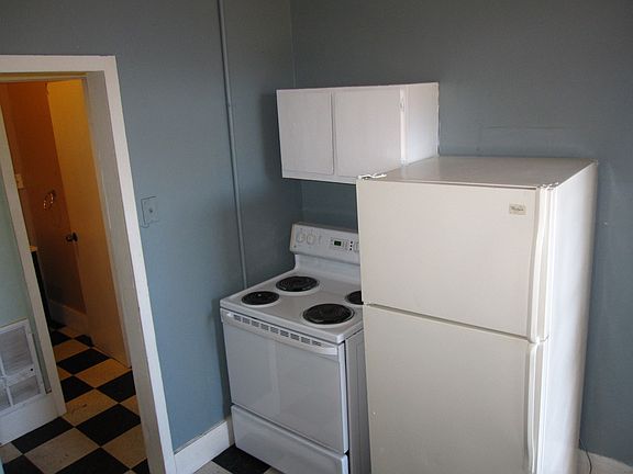 3rd image of 310 W Bolton St APT F2