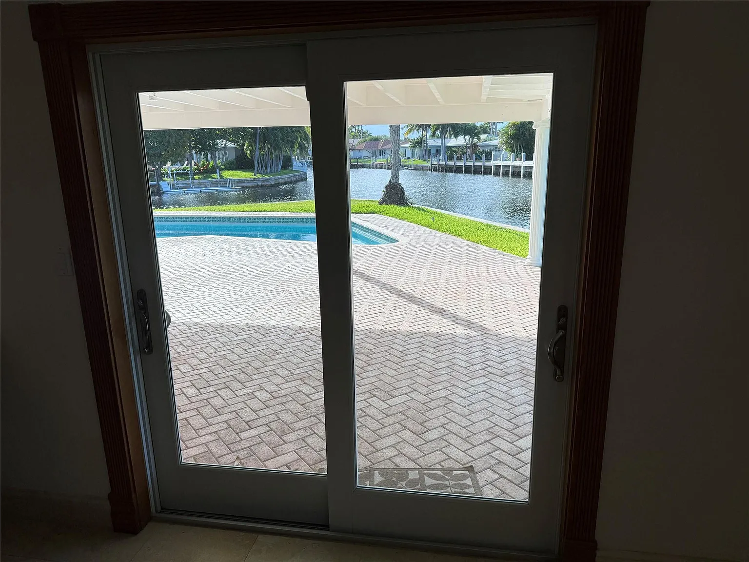 3 bed, 3.0 bath, 2985 sqft, $11,900 — Photo 3
