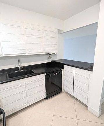 5th image of 7021 Environ Blvd #12A
