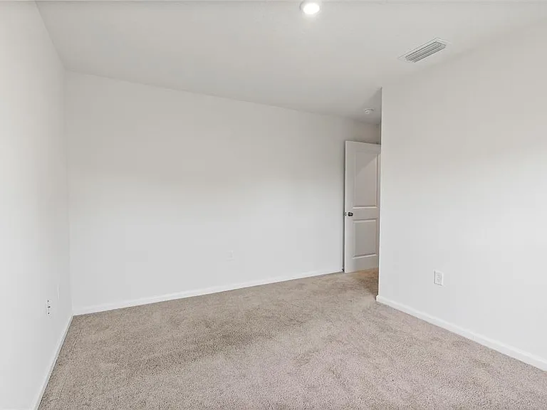 612 Linnet Ct — Photo 15
