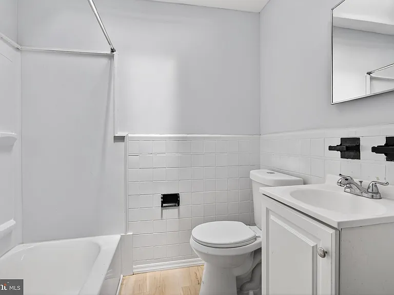125 W 21st St — Photo 14