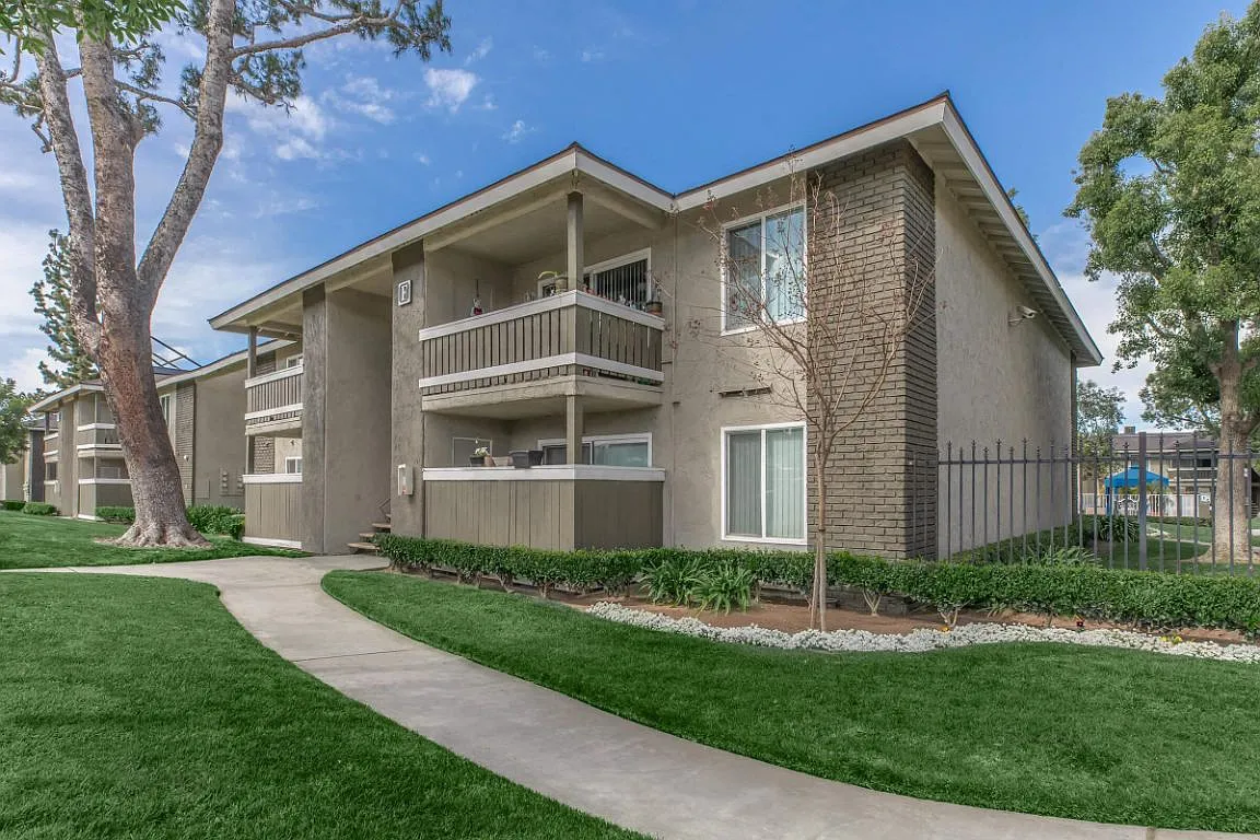 The Meadows Apartments — Photo 4