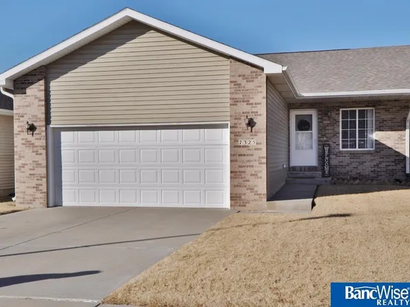 7325 S 16th St, Lincoln, NE 68512