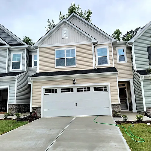 175 Tumbling Rock Way Photo 1