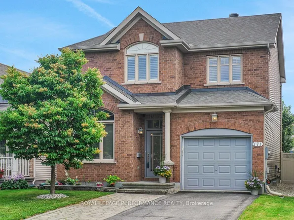 171 Trail Side Cir, Ottawa, ON K4A 5B4