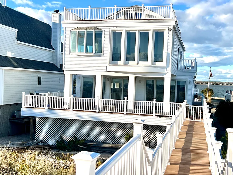 675 Dune Rd — Photo 6