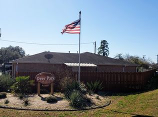 1411 5th St APT C, Pleasanton, TX 78064
