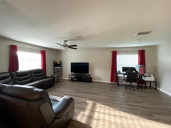 4th image of 7719 Maroon Peak Dr