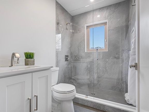 5th image of 15 Melville Rd #15