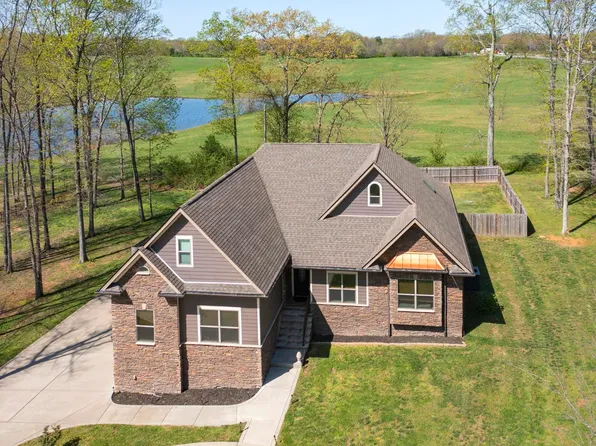 4512 General Forest Cir, Bon Aqua, TN 37025