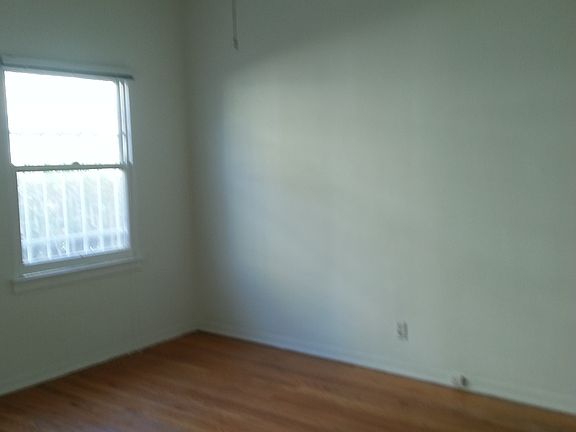 5th image of 640 S Detroit St APT 102