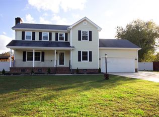 402 S Cottonwood Dr, Goldsboro, NC 27530