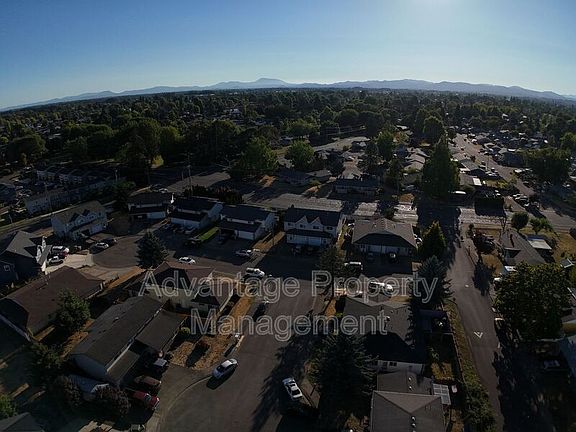 2nd image of 2834 Raleigh Ct SE #Raleigh2834