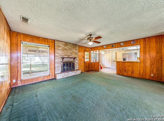 4th image of 479 Concordia Ln