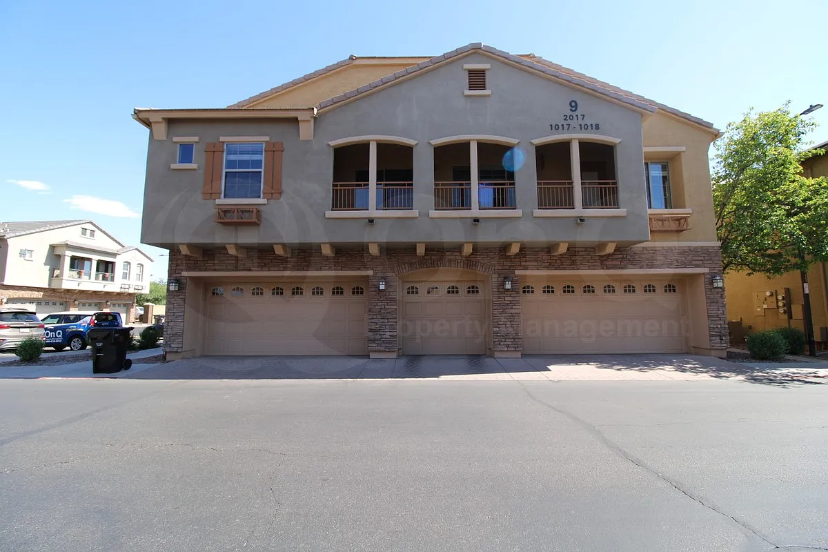 2 bed, 2.0 bath, 1184 sqft, $1,870 — Photo 4