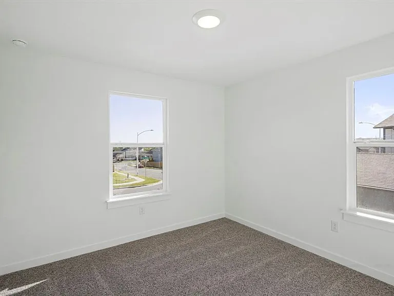 7911 Linda Michelle Ln — Photo 12