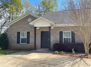 1136 District Ct, Auburn, AL 36830