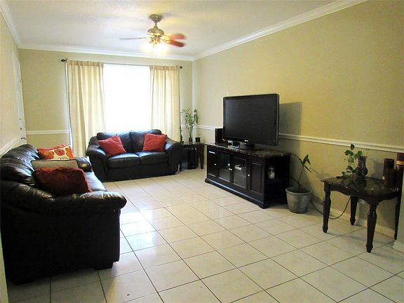 2nd image of 11222 Shannon Hills Dr