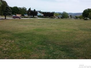 1 Wapato Point Pkwy, Manson, WA 98831