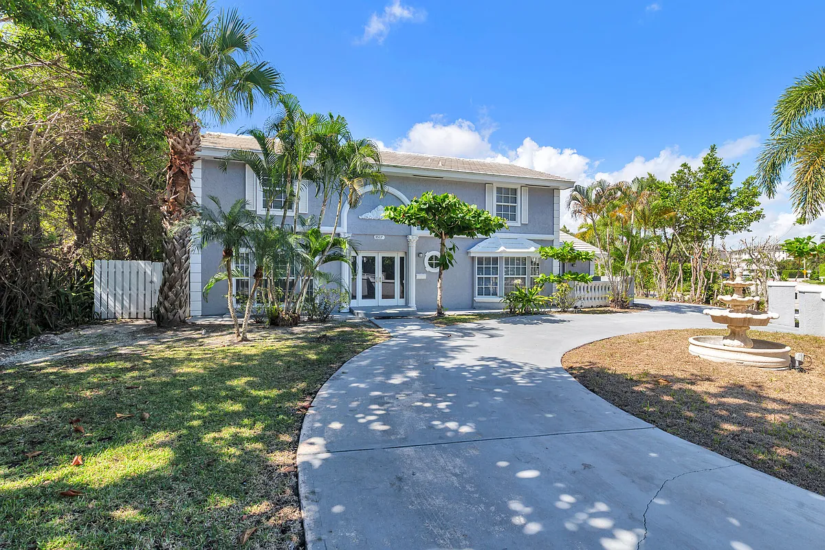 Building Photo - 3517 N Flagler Dr