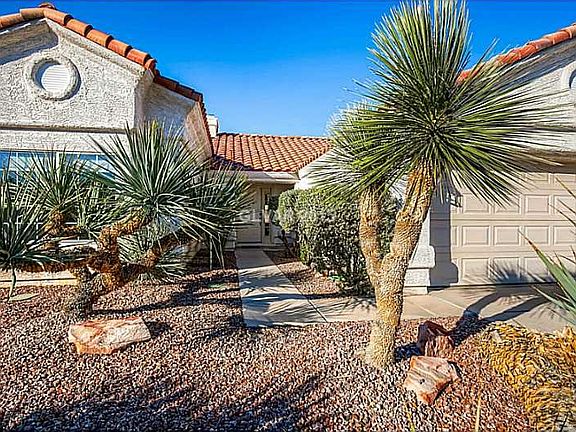 3rd image of 4804 Foxwarren Ct