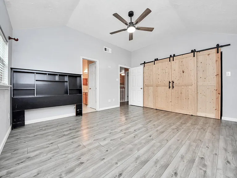 3310 Little Farms Ct — Photo 17
