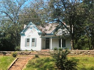 232 Chestnut St, Roanoke, AL 36274