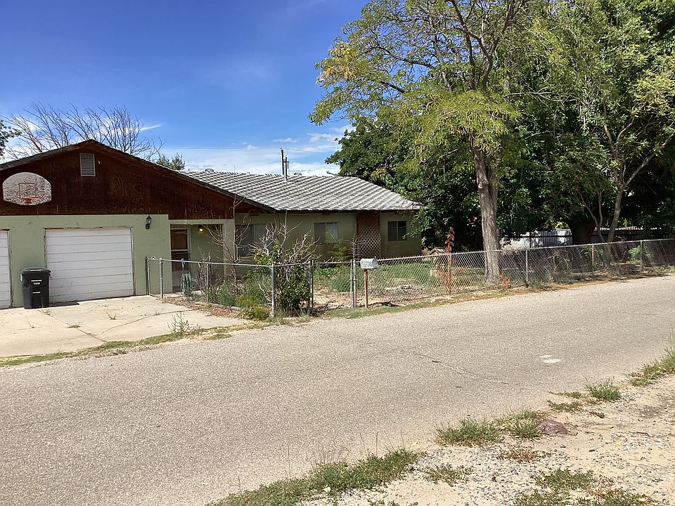 2nd image of 4543 Gordon Rd